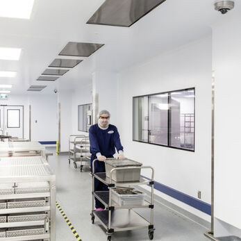 Vì sao thiết kế luồng di chuyển trong phòng sạch thực phẩm quyết định chất lượng sản phẩm?