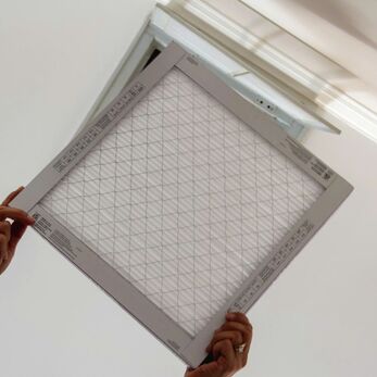 HEPA và ULPA trong phòng sạch thực phẩm khác nhau ra sao và doanh nghiệp nên chọn thế nào cho đúng