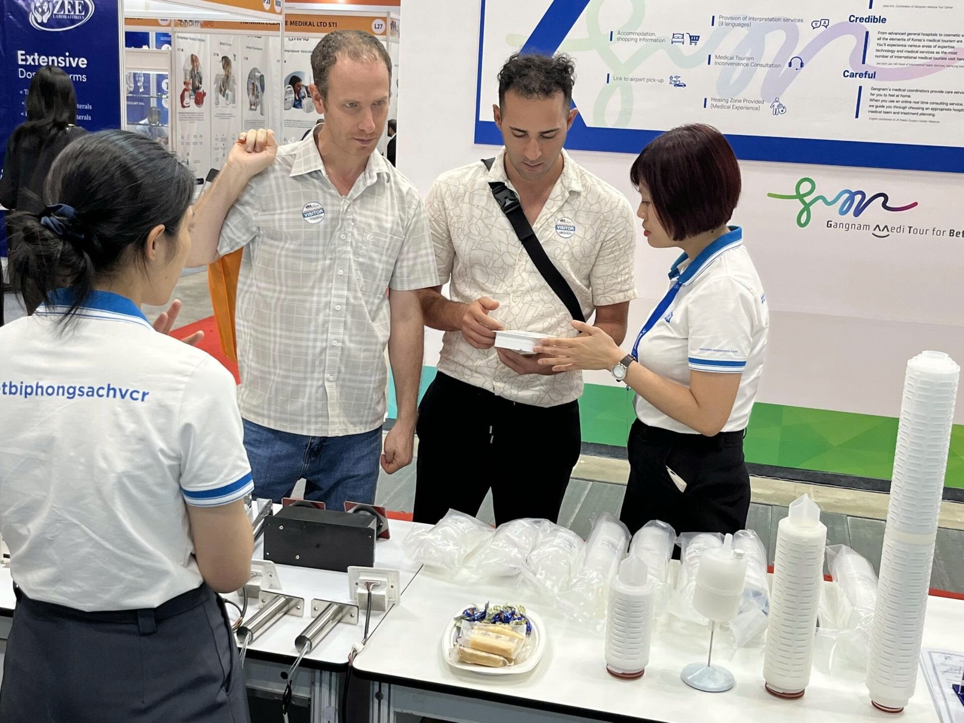 thiết bị phòng sạch