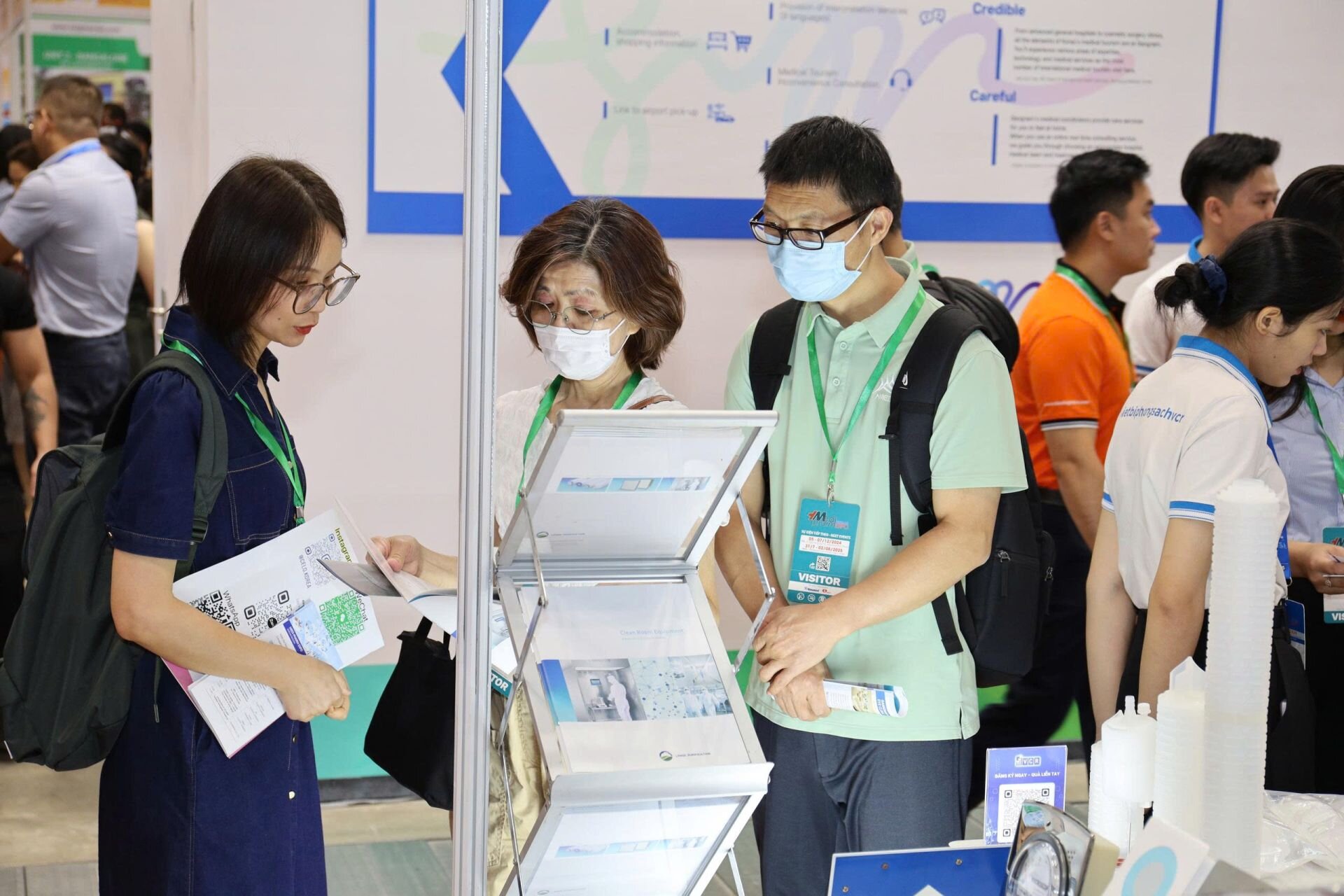 thiết bị phòng sạch