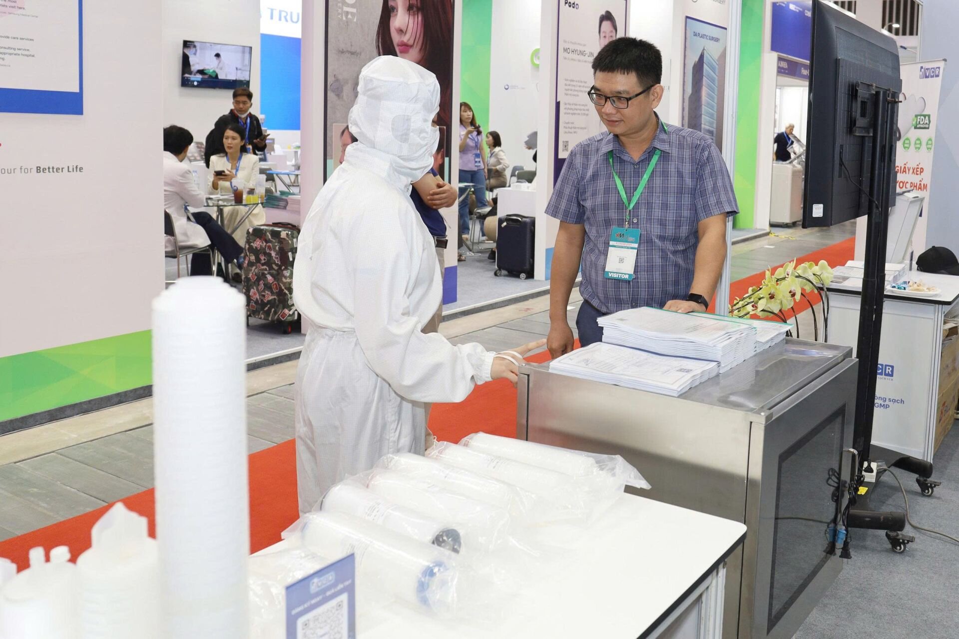 thiết bị phòng sạch